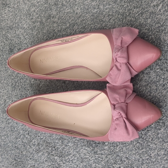 Nine West pink pointy toe leather flats - Picture 2 of 4